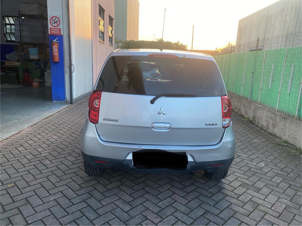 Mitsubishi Colt 1.1 12V 5p. Inform
