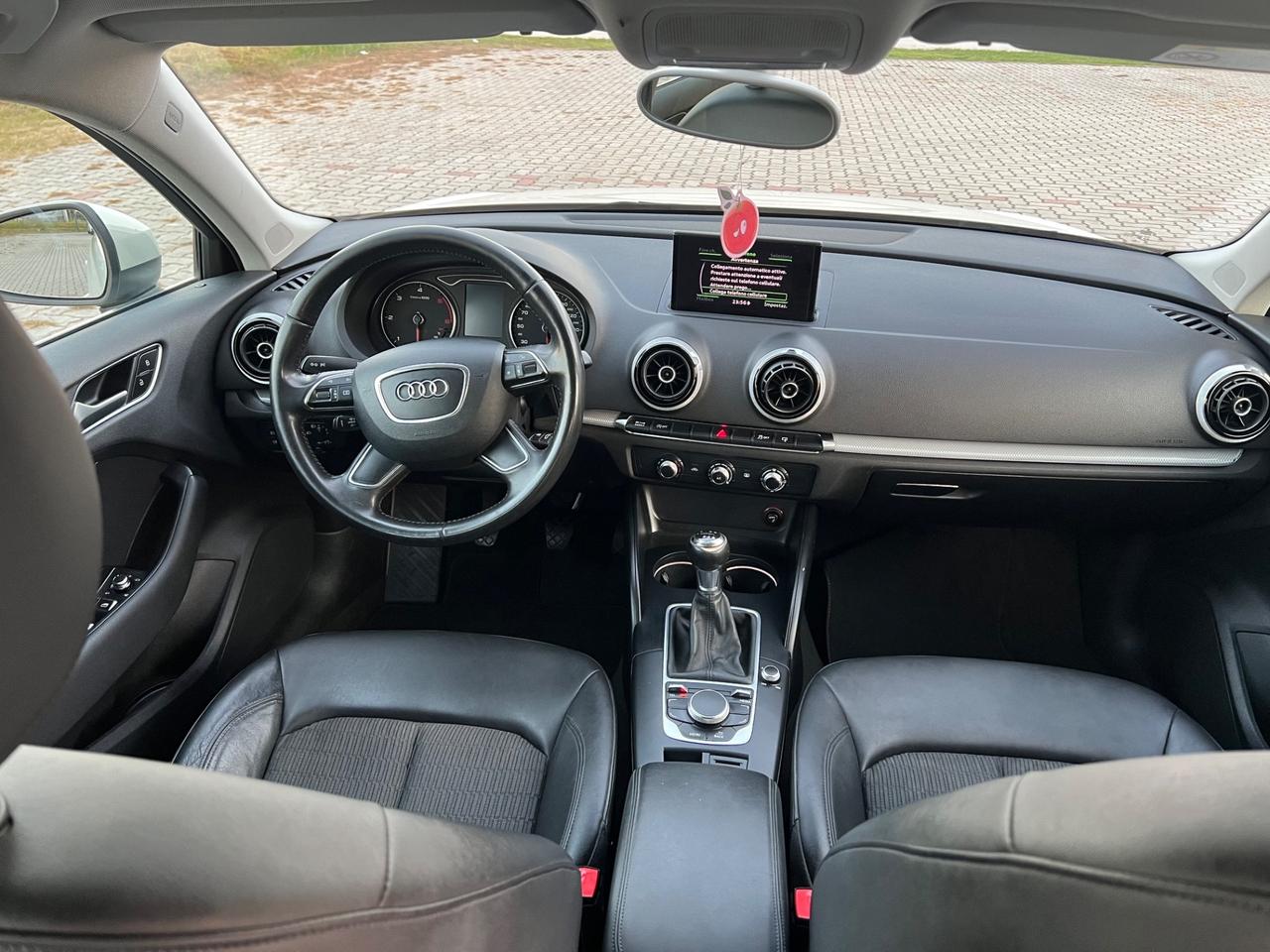 Audi A3 SPB 1.6 TDI Ambiente