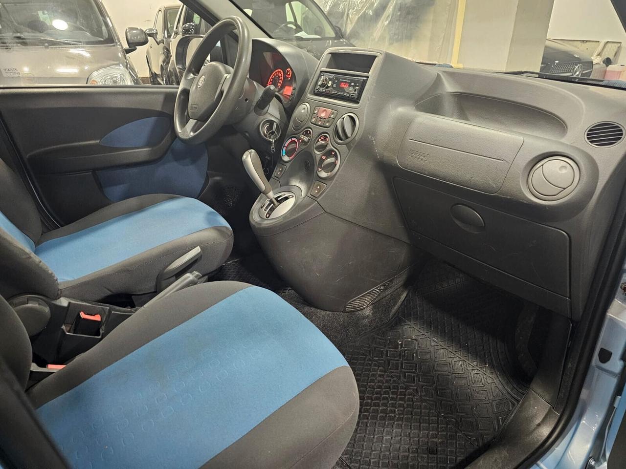NUOVA FIAT PANDA EMOTION 1.2 DUALOGIC BENZ 60CV - CAMBIO AUTOMATICO