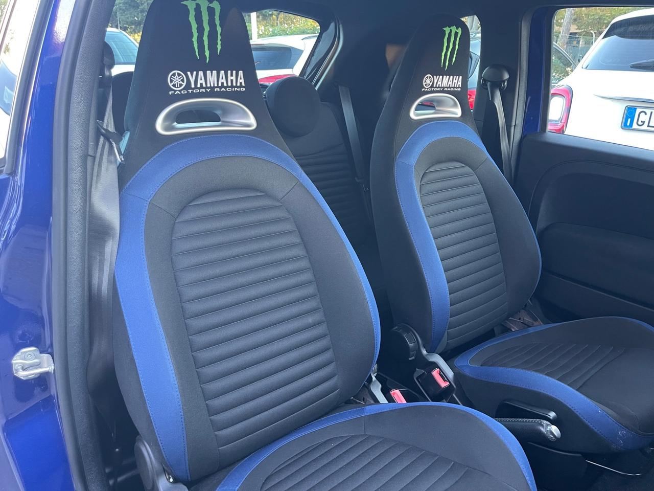 Abarth 595 1.4 Turbo T-Jet 165 CV Monster Energy Yamaha