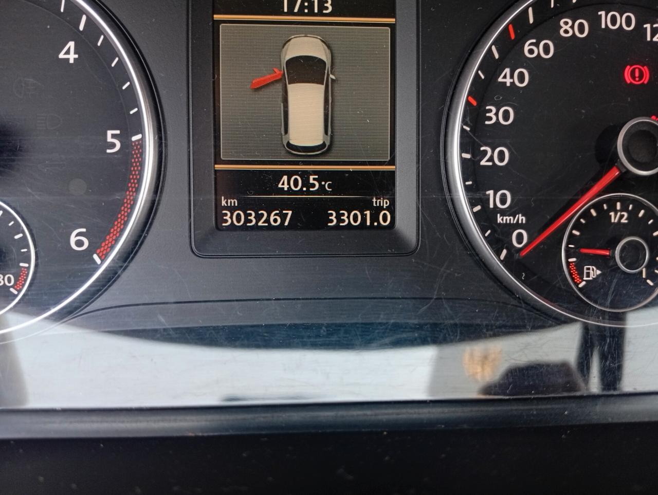Volkswagen Touran 2.0 TDI 140 CV 7 POSTI