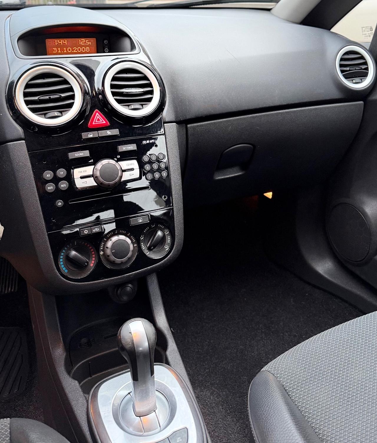 Opel Corsa 1.2 Benzina Automatica 80 Cv