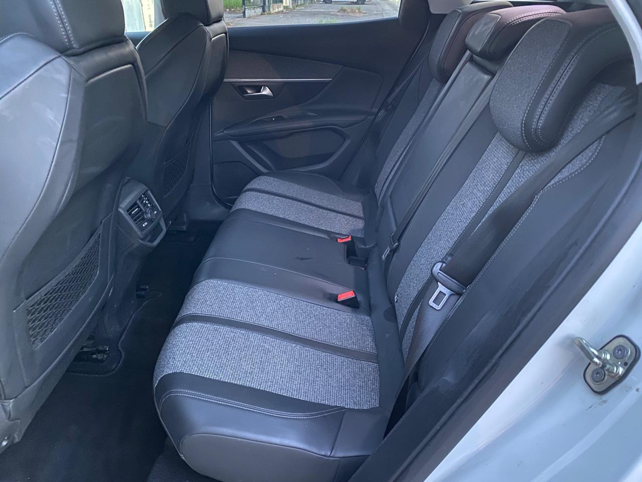 3008 PureTech Turbo 130 S&S Allure