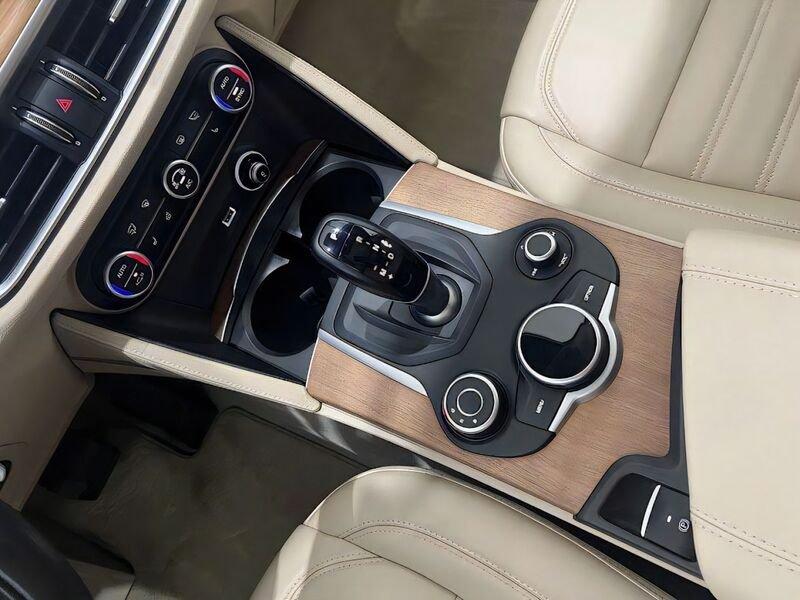 Alfa Romeo Stelvio 2.0 Turbo 200 CV AT8 Q4 Super