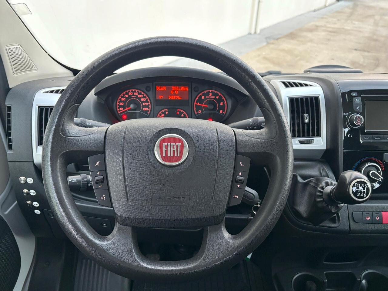 CARROATTREZZI Patente B Portata 1500 KG