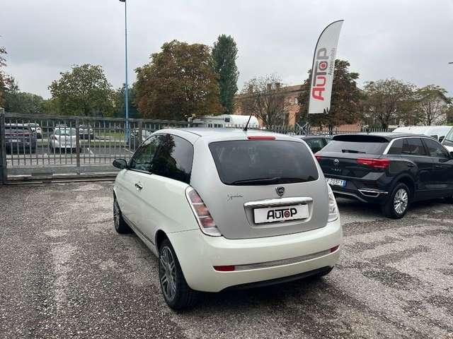 Lancia Ypsilon 1.2 Modamilano