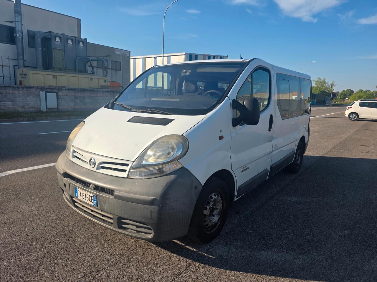 Nissan Primastar 9 posti