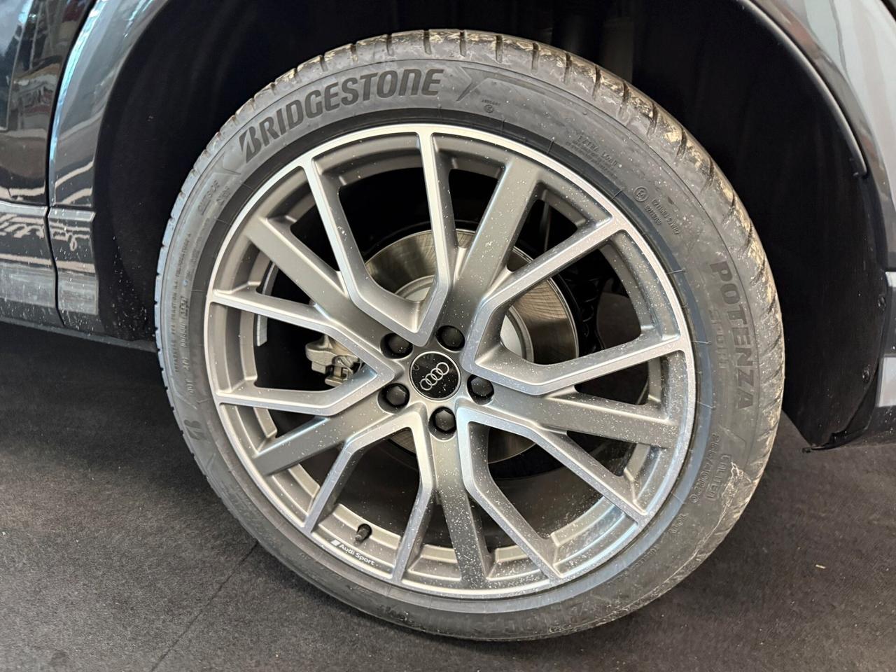 Audi Q5 SPB TDi 150 kW mHEV+ S tronic quattro line edition