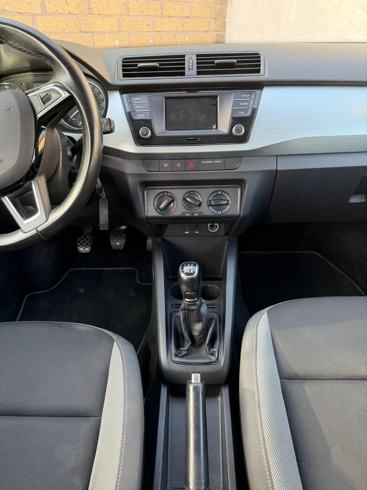 Skoda Fabia 1.0 TSI Color Argento
