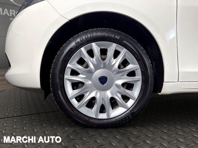 LANCIA Ypsilon 1.2 69 CV 5 porte Silver