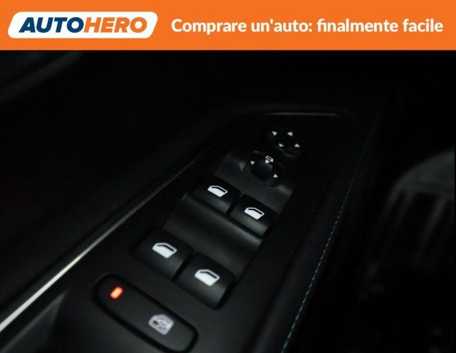 PEUGEOT 5008 BlueHDi 130 S&S EAT8 Crossway