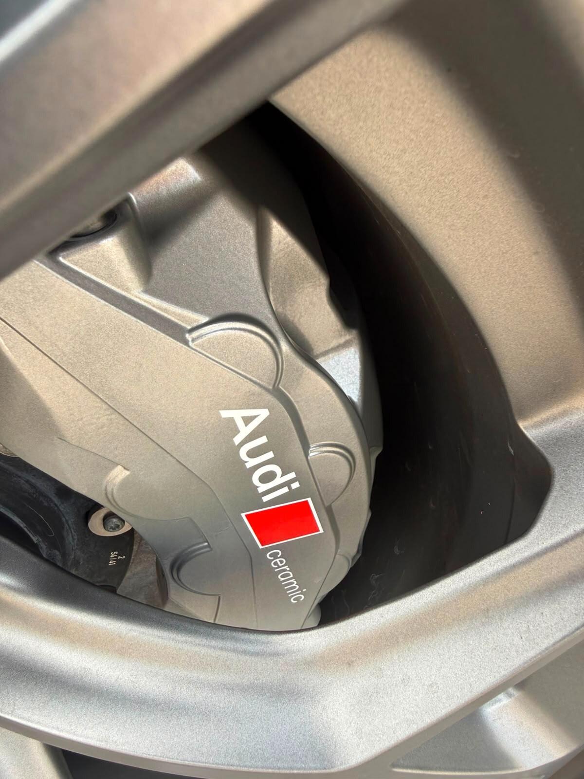 Audi RS6 Avant 4.0 TFSI V8 quattro tiptronic CARBONIO FRENI CARBOCERAMICI MY25