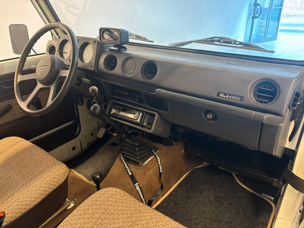 Suzuki SJ 410 SJ410 Cabriolet De Luxe
