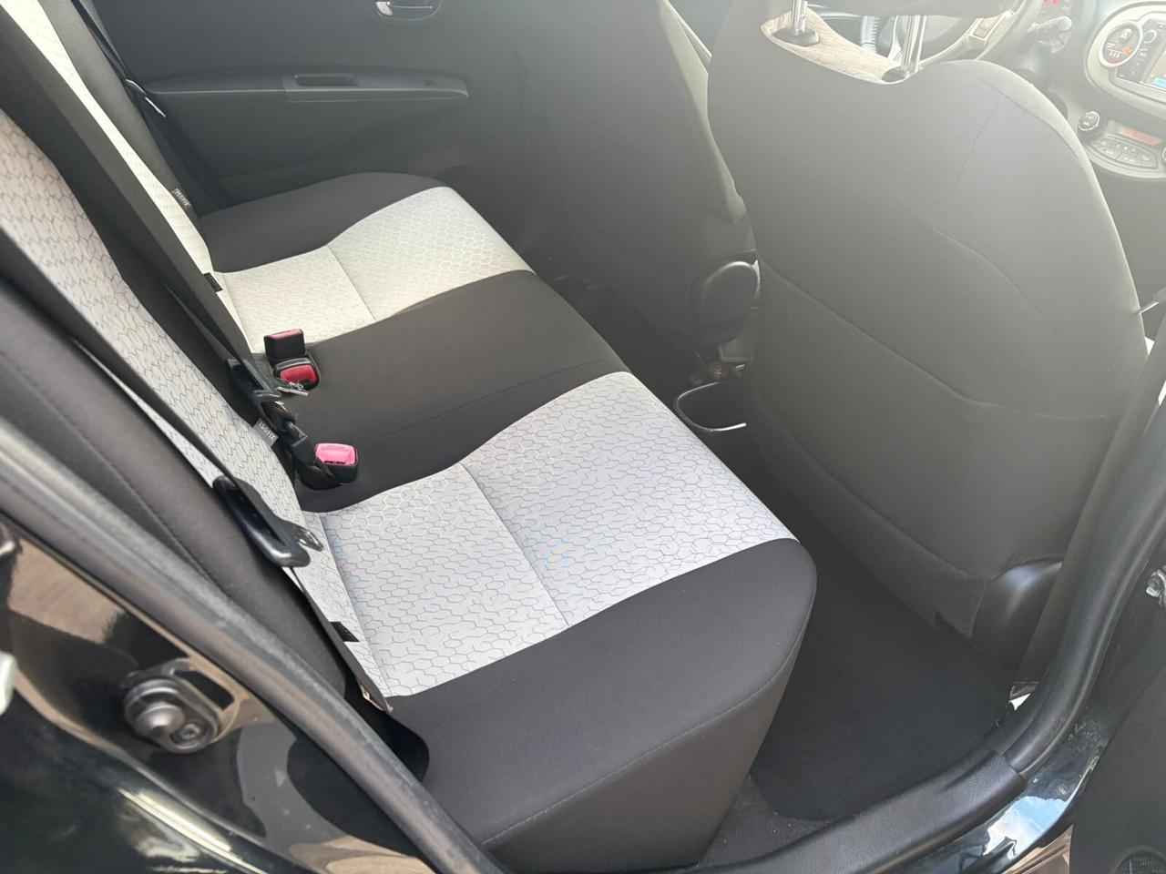 Toyota Yaris 1.0 5 porte Active