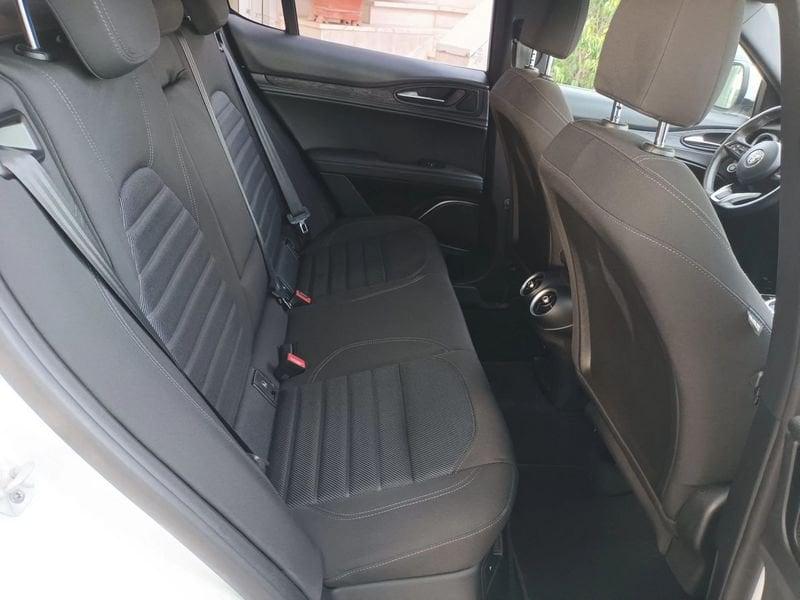 Alfa Romeo Stelvio 2.2 Turbo Diesel 190CV AT8 Q4 Business