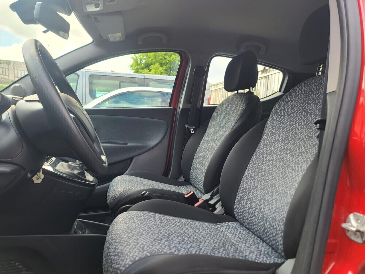 Lancia Ypsilon 1.0 HYBRID X NEOPATENTATI