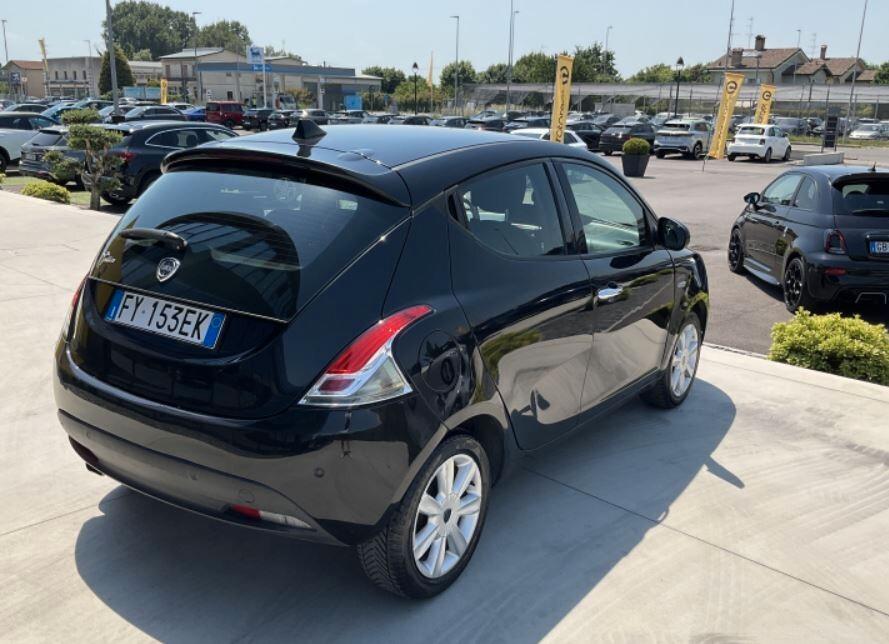 Lancia Ypsilon 1.2 GPL Ecochic Platinum