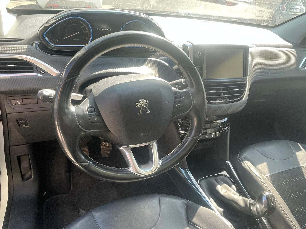 Peugeot 2008 1.6 VTi 120CV Allure