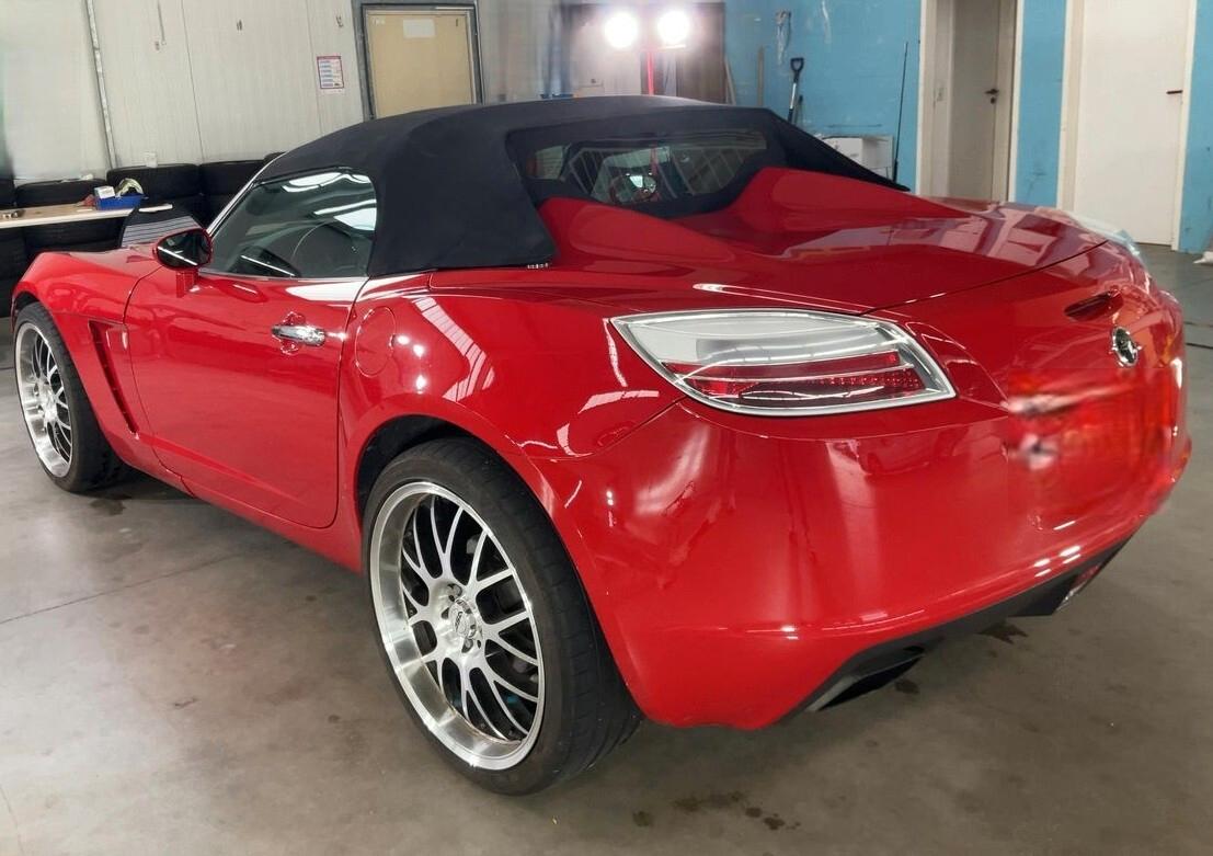 Opel GT 2.0 Turbo 16V