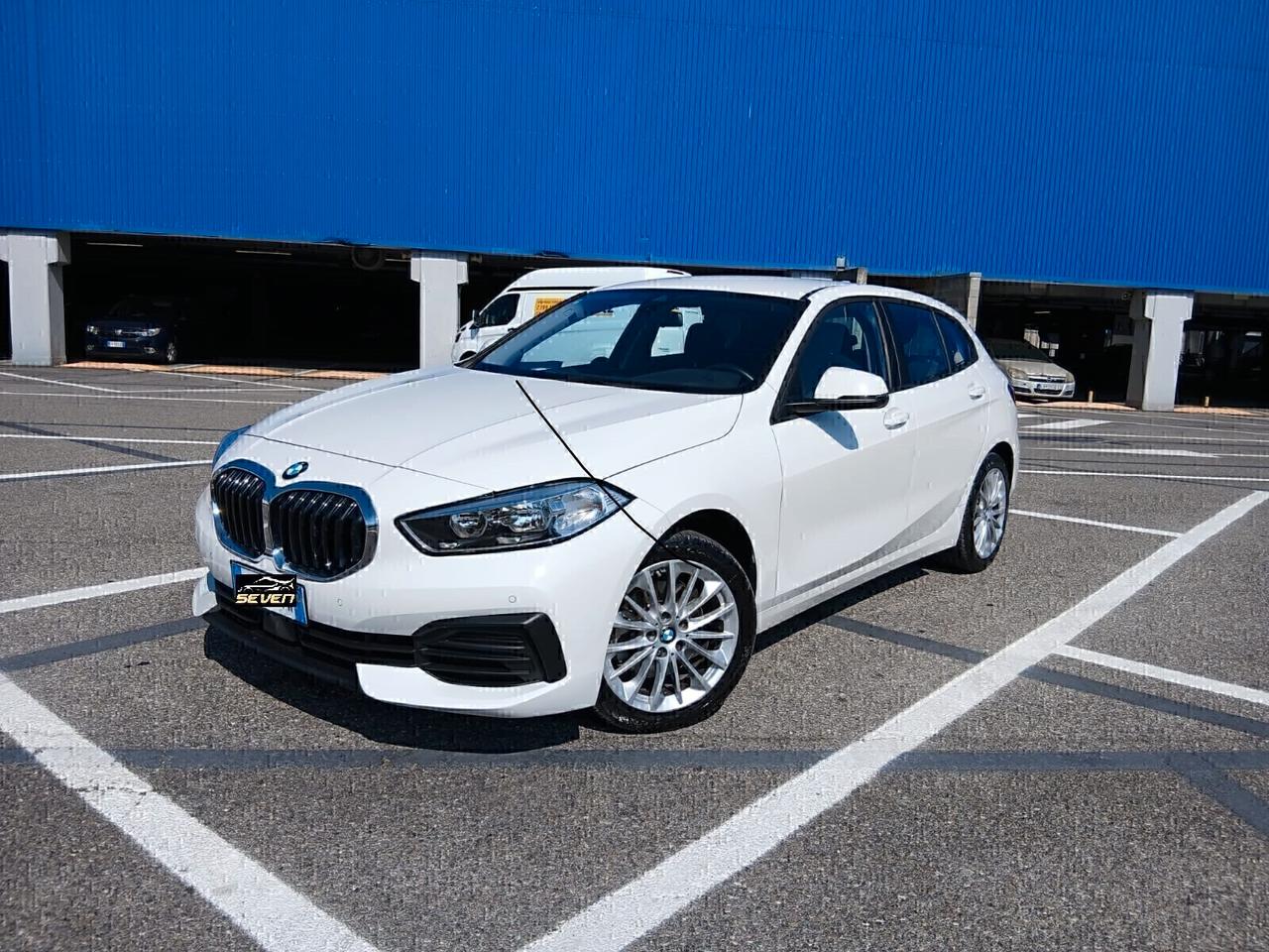 Bmw 118 118d 5p. Business Advantage