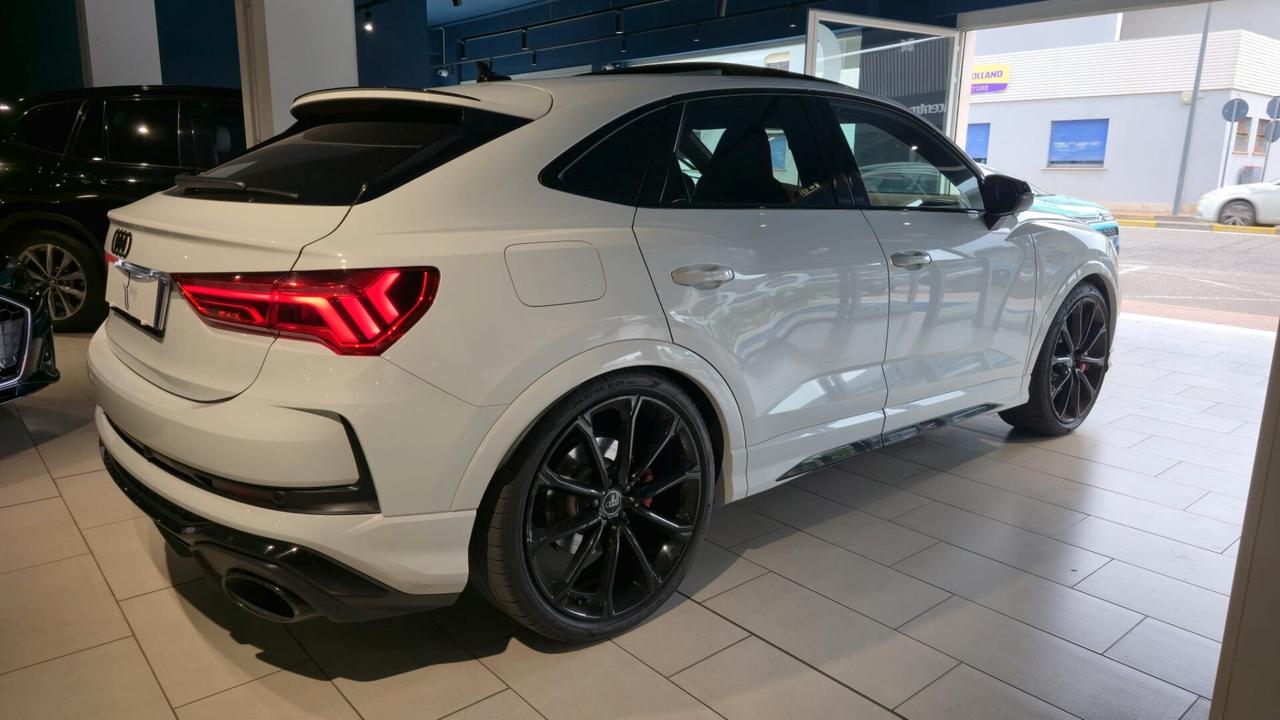 Audi Q3 RS SPB quattro S tronic