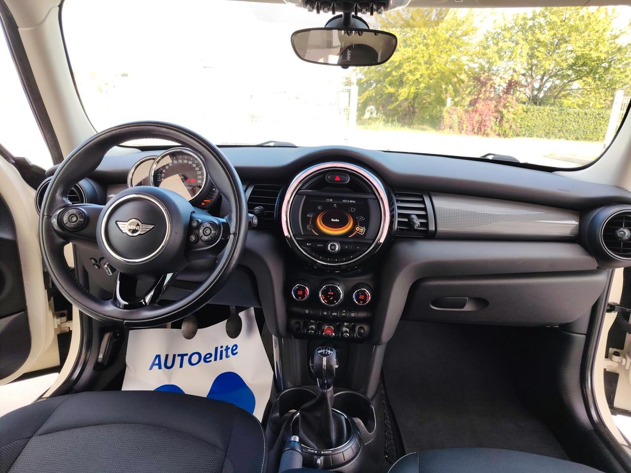 Mini Cooper D 1.5 5 Porte