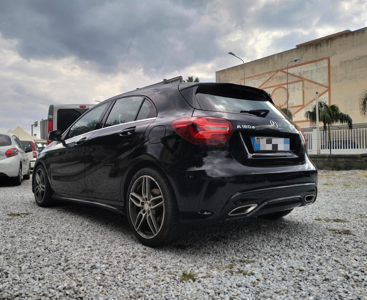 Mercedes-benz A 180 A 180 d CDIPremium Blue Efficiency