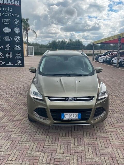 Ford Kuga 2.0 TDCI 140 CV 4WD Titanium