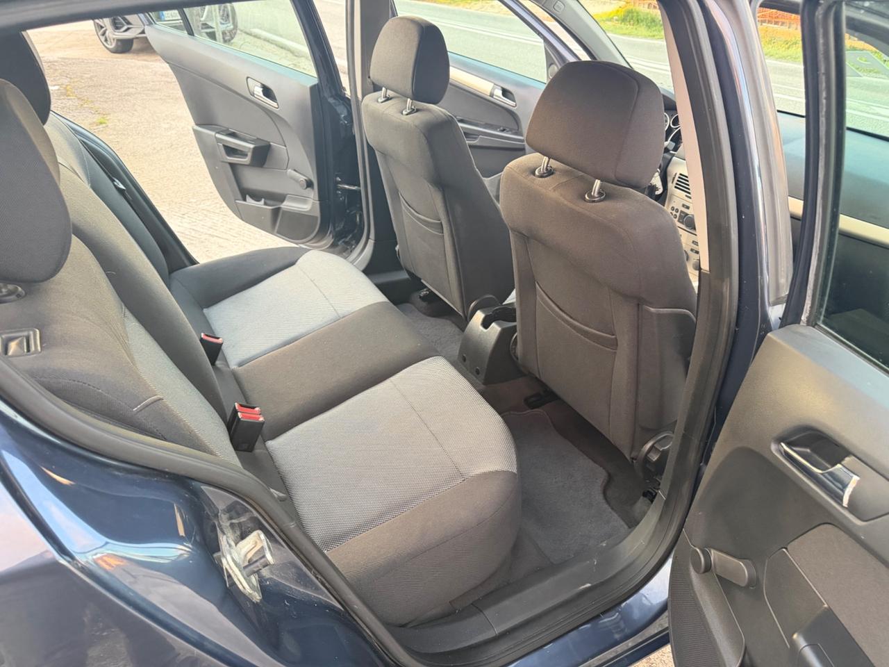 Opel Astra 1.6 16V GPL-TECH 5 porte Enjoy