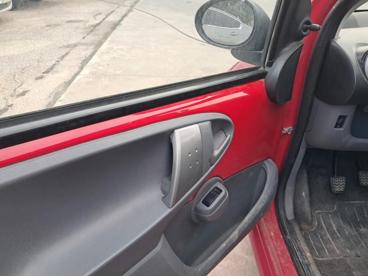 Toyota Aygo 1.0 12V VVT-i 5 porte Sound