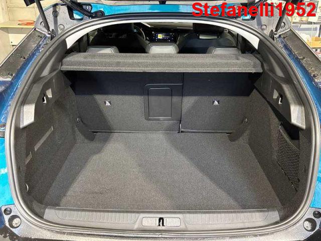 PEUGEOT 408 1.2 hybrid Allure 136cv e-dsc6
