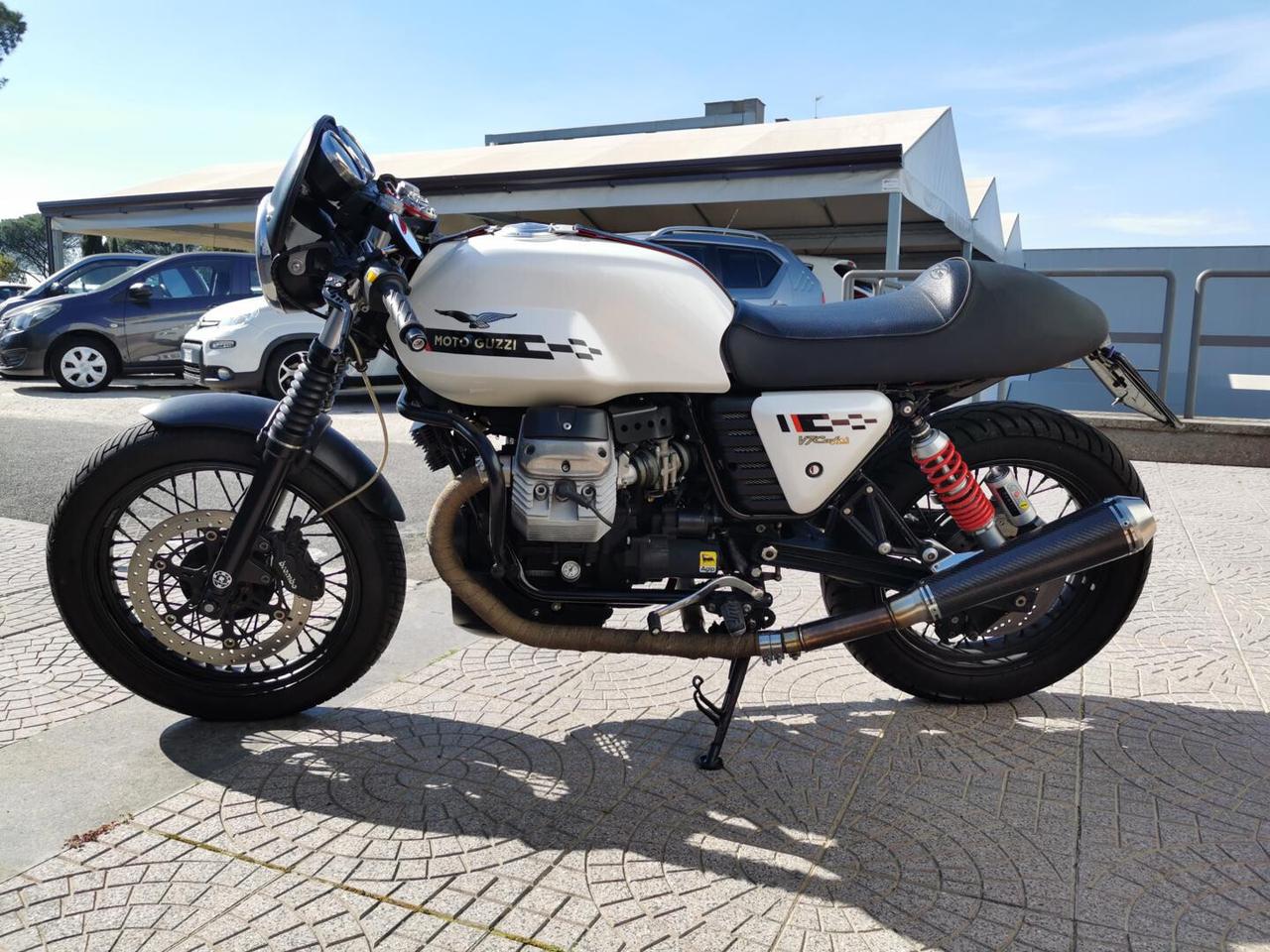 Moto Guzzi V7 CAFè CLASSIC - 2012 - RATE AUTO MOTO SCOOTE