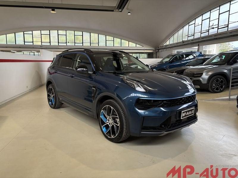 Lynk & Co 01 01 PHEV