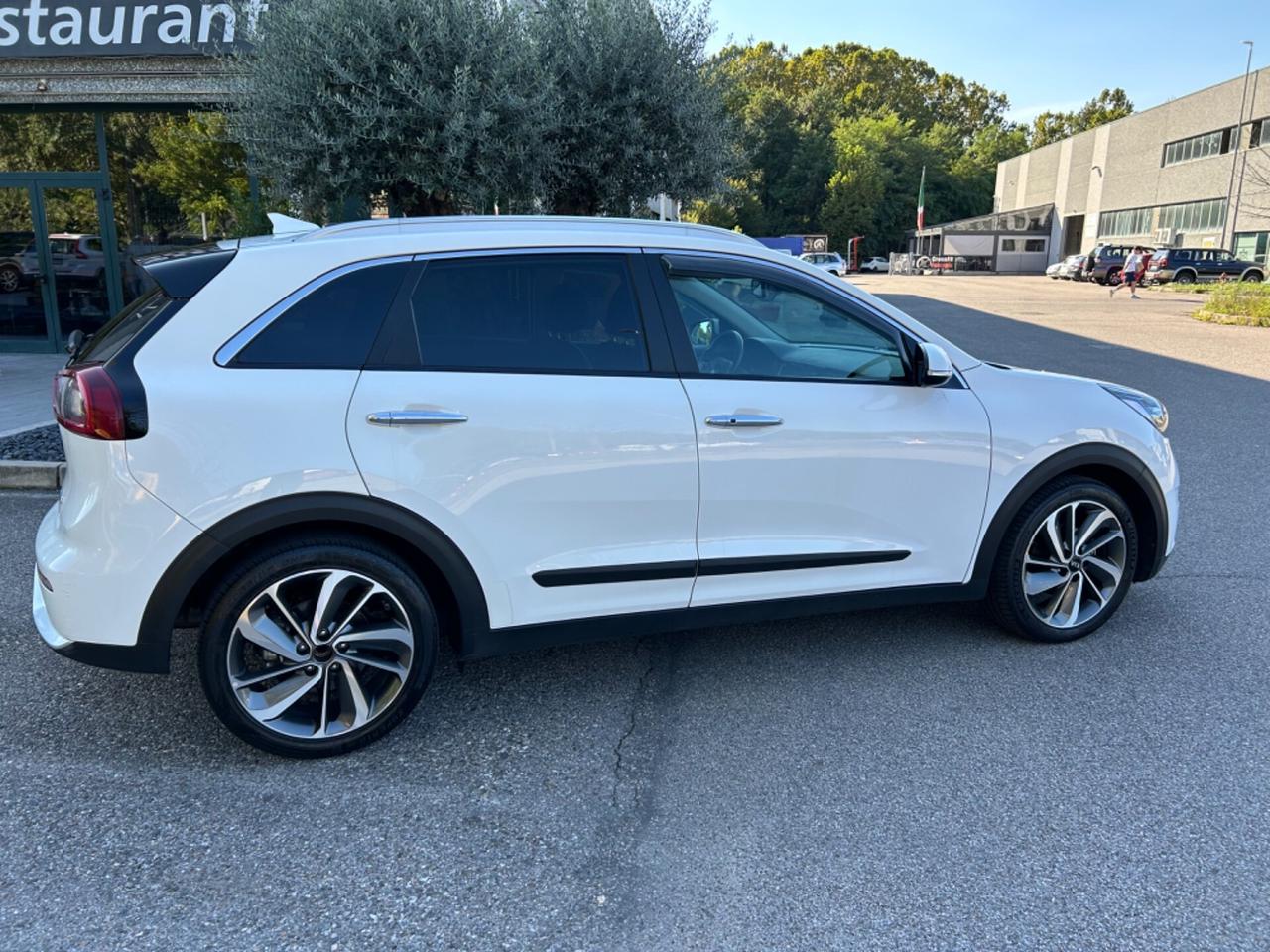 Kia Niro 1.6 GDi DCT HEV Urban