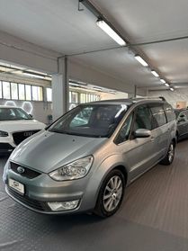 Ford Galaxy 2.2 TDCi 175 CV Ghia DPF