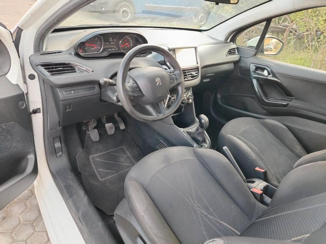 Peugeot 208 1.4 hdi 8v Active 5p