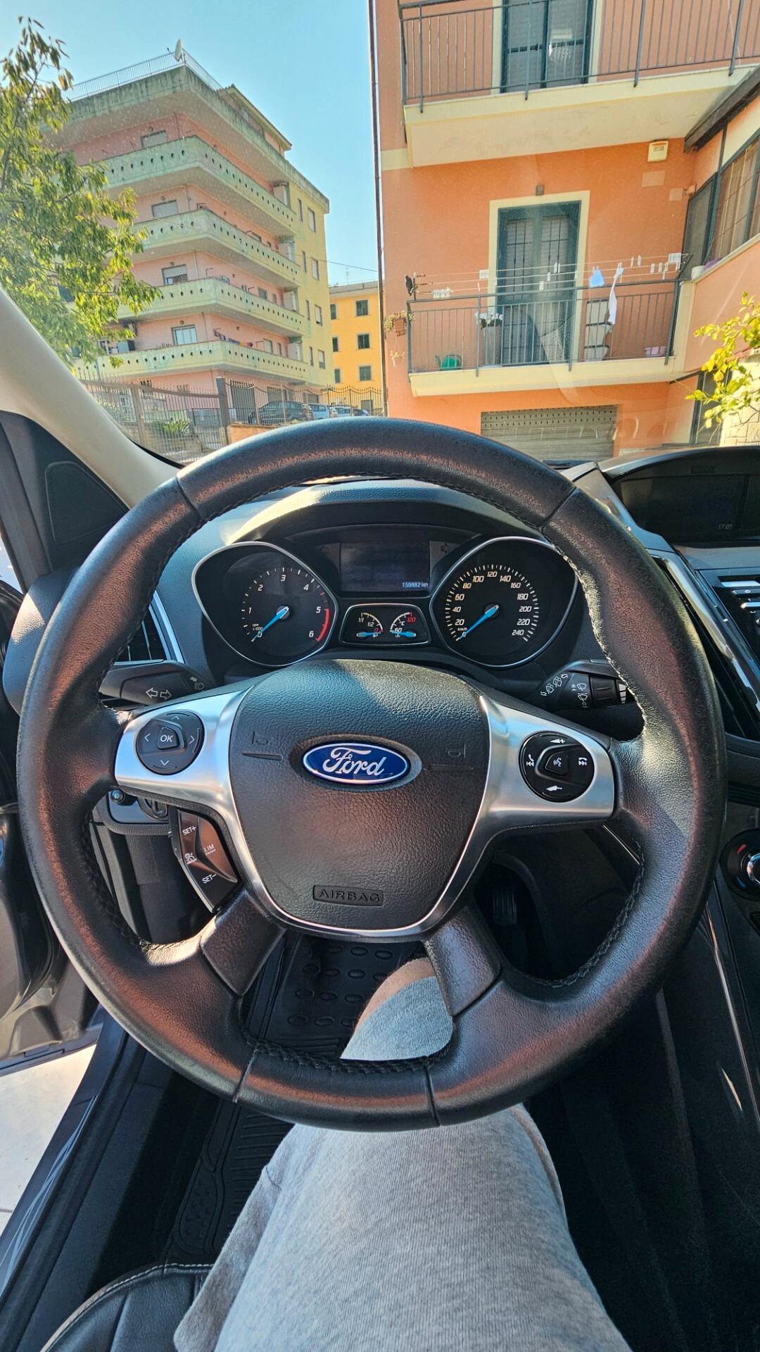 Ford Kuga 2.0 TDCI 163 CV 4WD Powershift Titanium