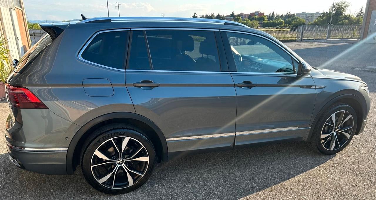 Volkswagen Tiguan Allspace Tiguan Allspace 2.0 TDI 200 CV SCR DSG 4MOTION R-Line 7 posti