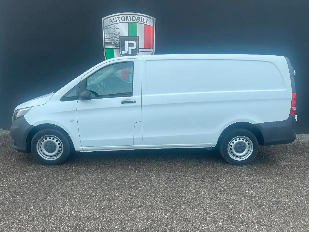 Mercedes Vito 111 cdi long E6 3 Posti Clima