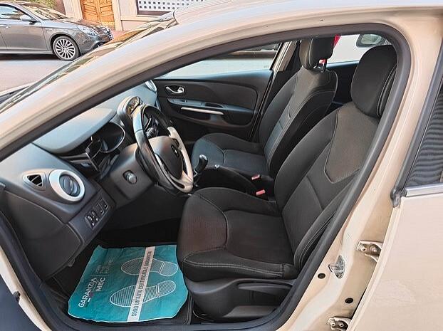 RENAULT Clio 1.5 Dci 75 cv*NAVI/RETROCAMERA*-2016