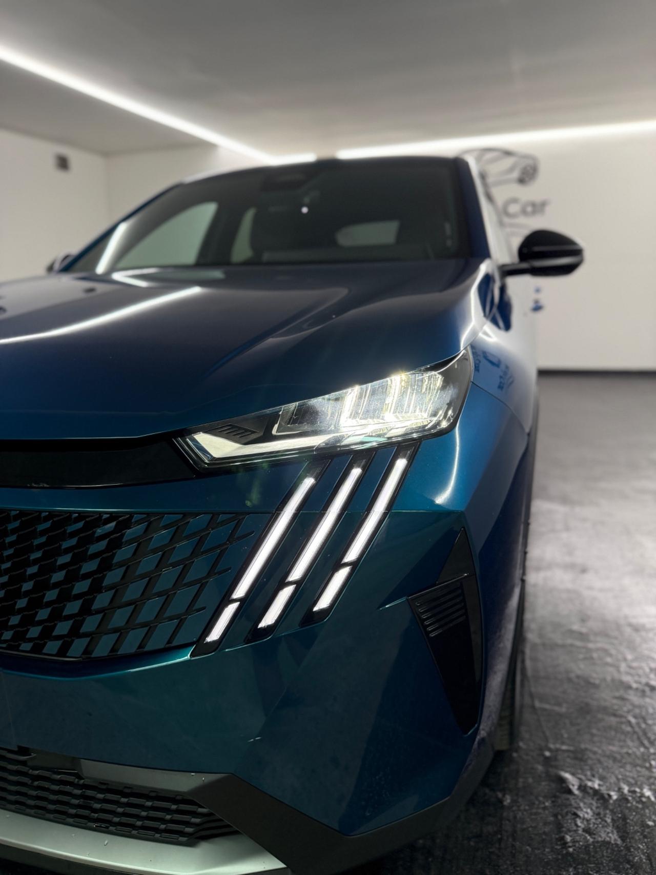 PEUGEOT 3008 FULL HYBRID (anno 2025)