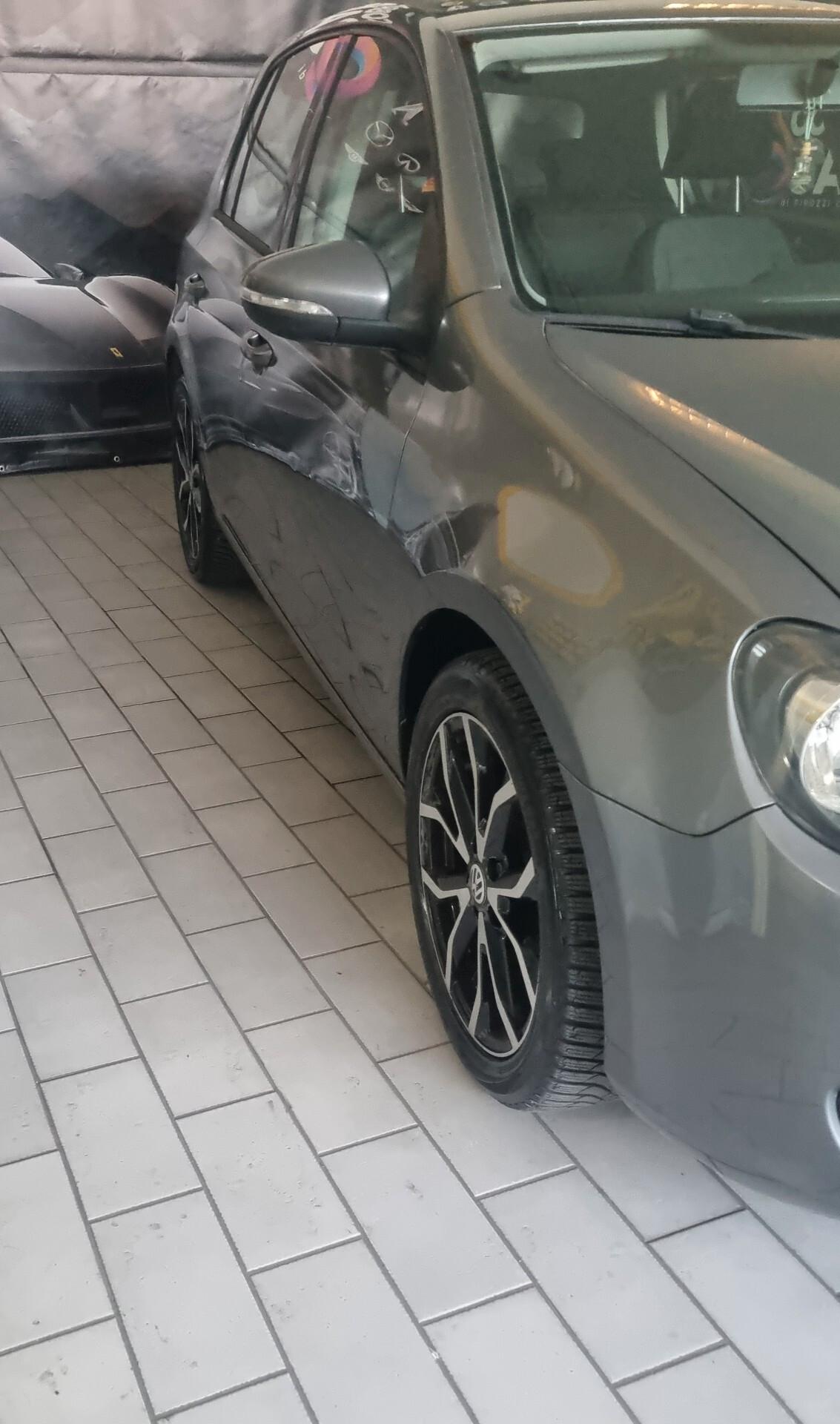 Volkswagen Golf 1.6 TDI DPF 5p. Highline