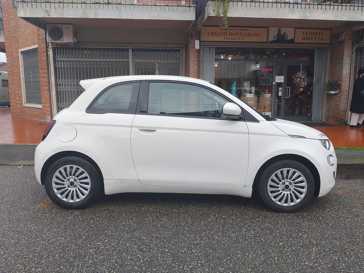 Fiat 500e 42 kWh Icon