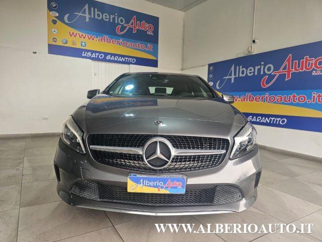 MERCEDES-BENZ A 180 d Automatic Premium