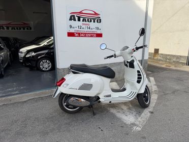 Vespa GTS 300