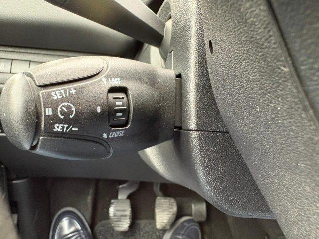 PEUGEOT 208 PureTech 82 5 porte