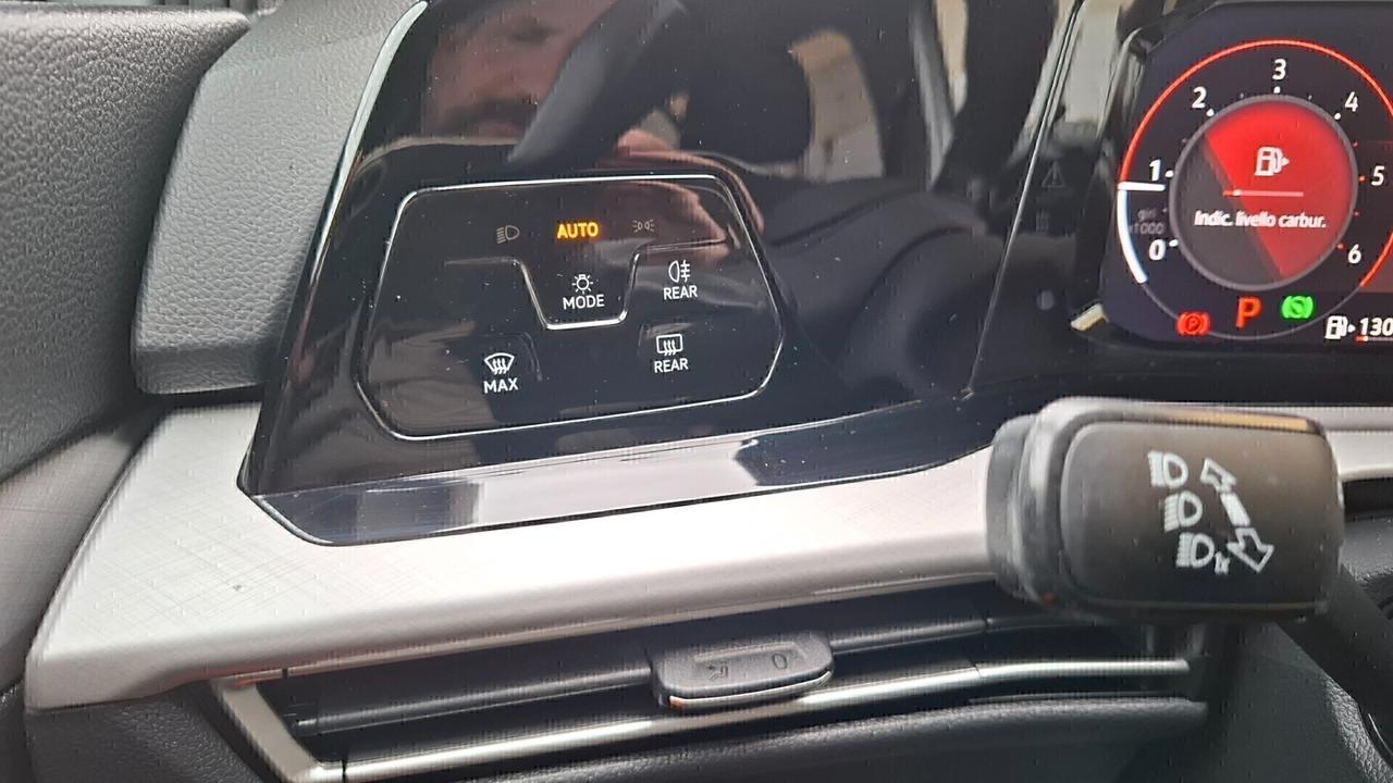 VOLKSWAGEN GOLF 2.0 TDI 150 CV DSG SCR Style