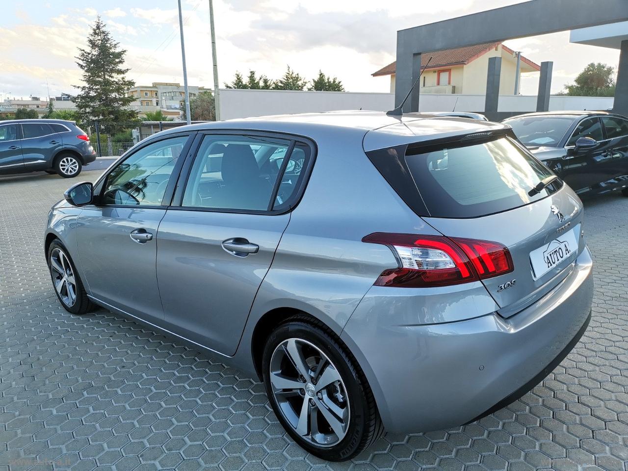 PEUGEOT 308 BlueHDi 120 S&S Business