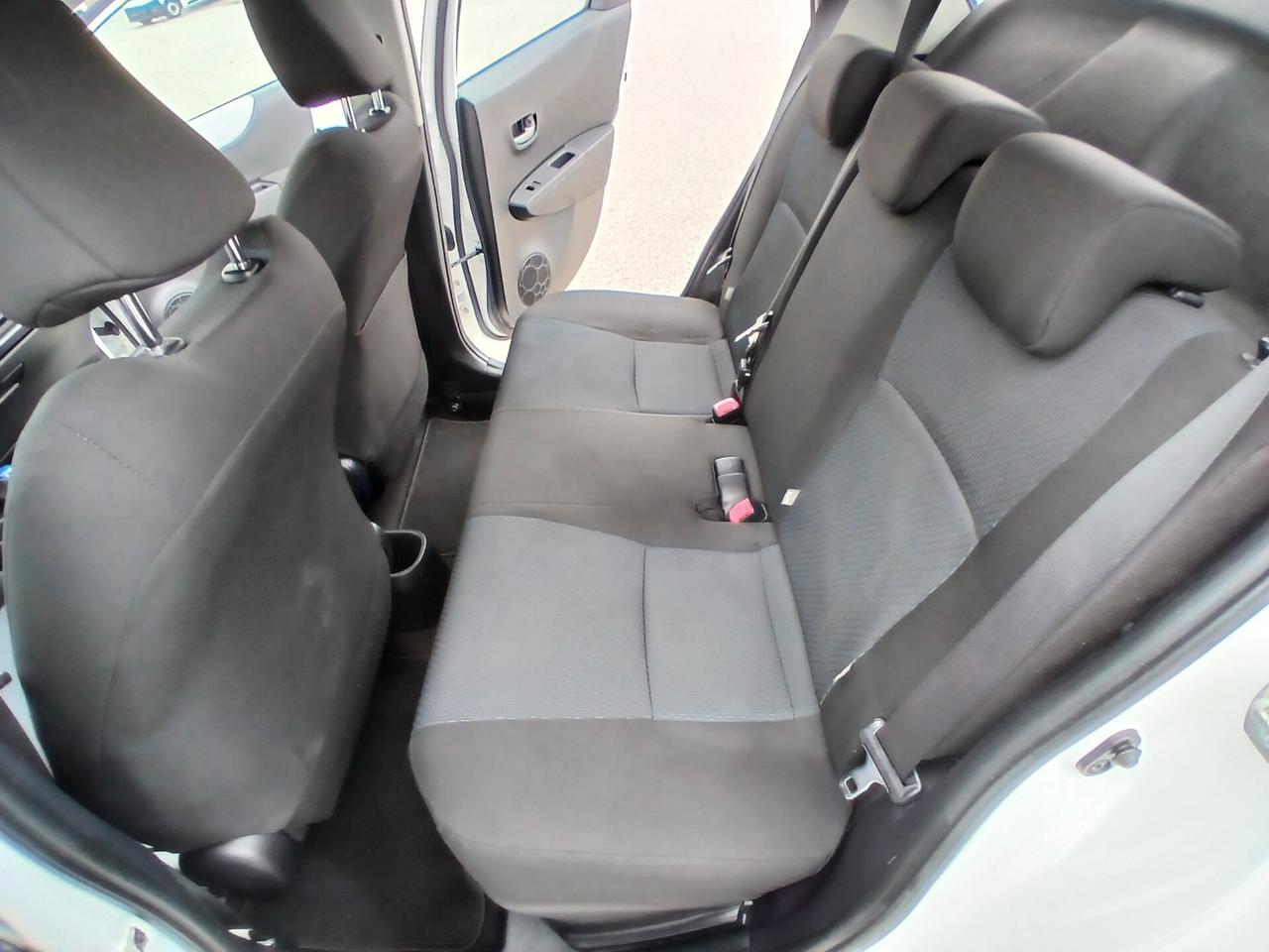 TOYOTA YARIS 1.5 HYBRID 5P LOUNGE BENZINA AUTO