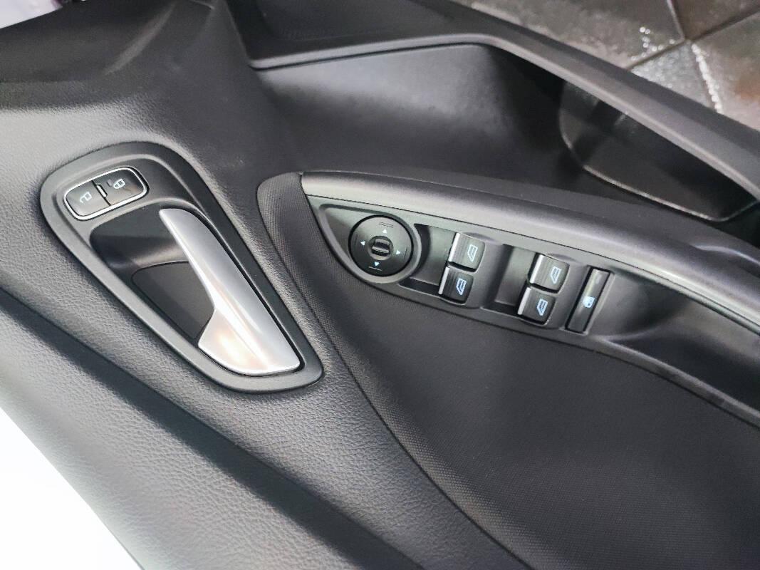 Ford Focus 1.5 tdci Titanium s&s 95cv 5p NEOPATENTATI!